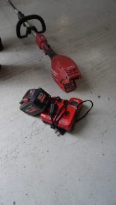 Milwaukee fejebørste