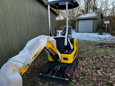 Minigraver med ekstra skovle